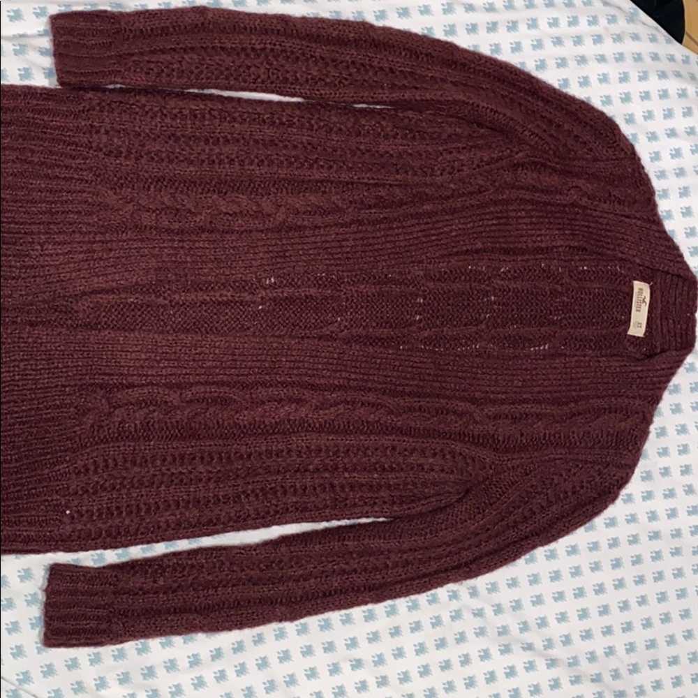 Hollister Cardigan w/ no pockets